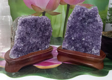 Load image into Gallery viewer, Amethyst Geode, Amethyst Cluster, Raw Amethyst Cluster, Amethyst Crystal cluster , Amethyst Druze, Amethyst Crystal, Large Amethyst Cluster